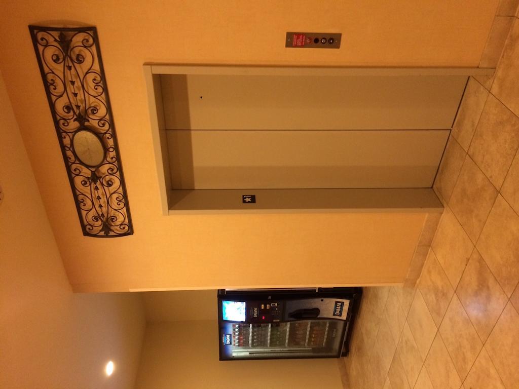 Baymont By Wyndham Henderson Hotel Exterior foto